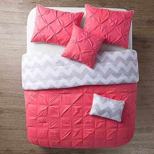 VCNY Jana Comforter Set in Pink & White