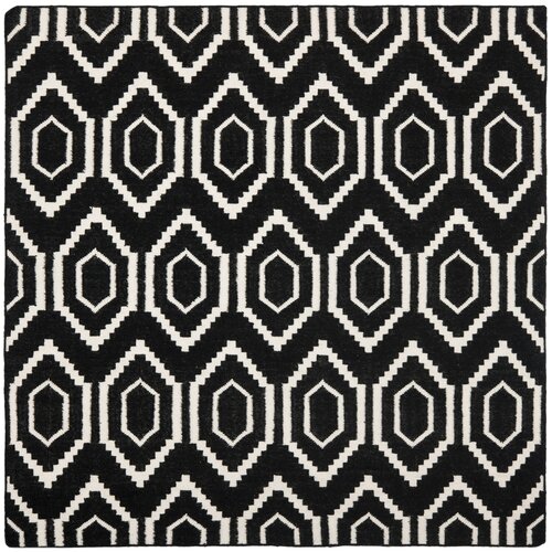 Safavieh Dhurries Black & Ivory Area Rug