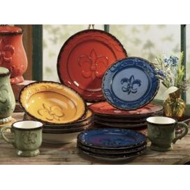 Metallics 16 Piece Dinnerware Set