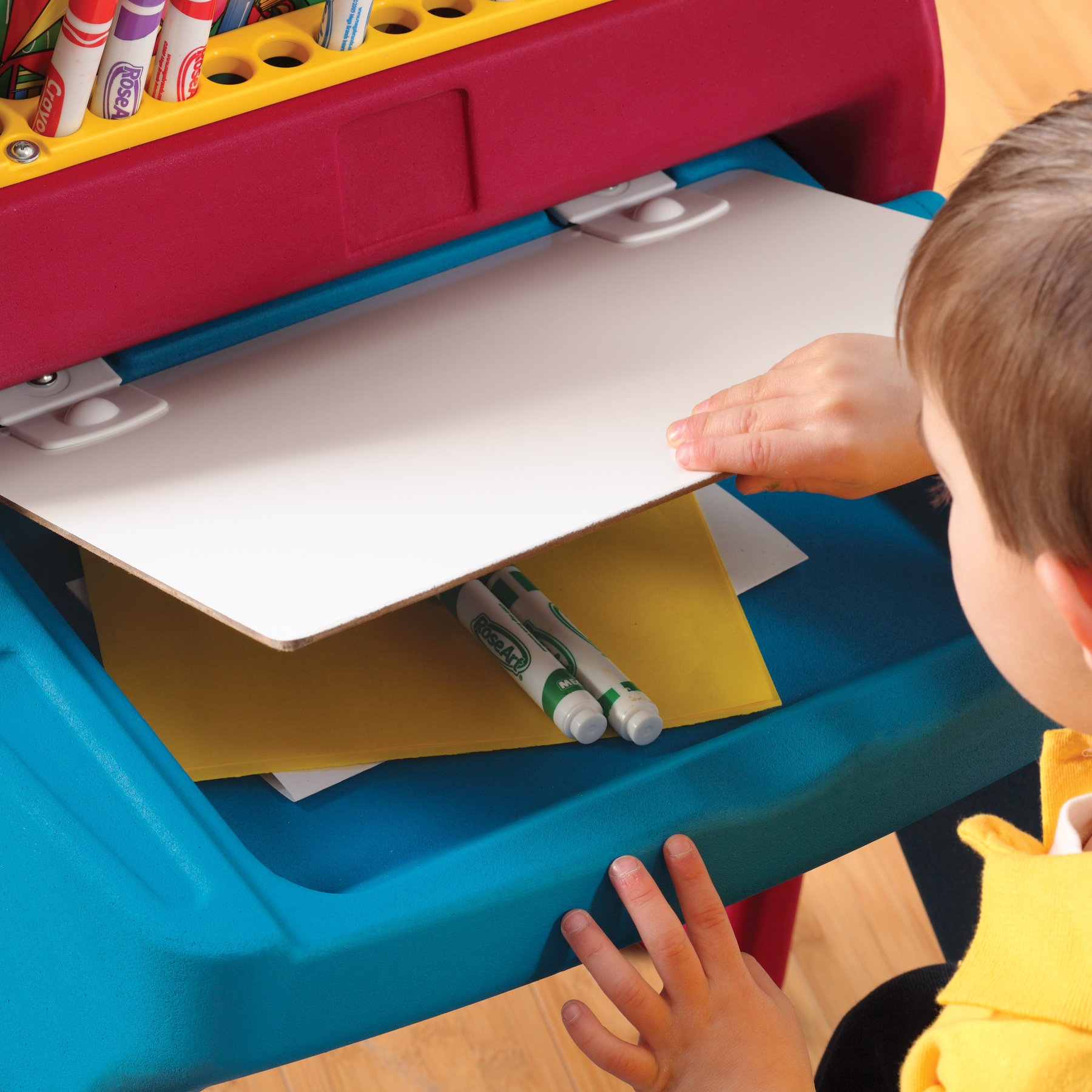 Step2 Art Easel Desk & Reviews Wayfair