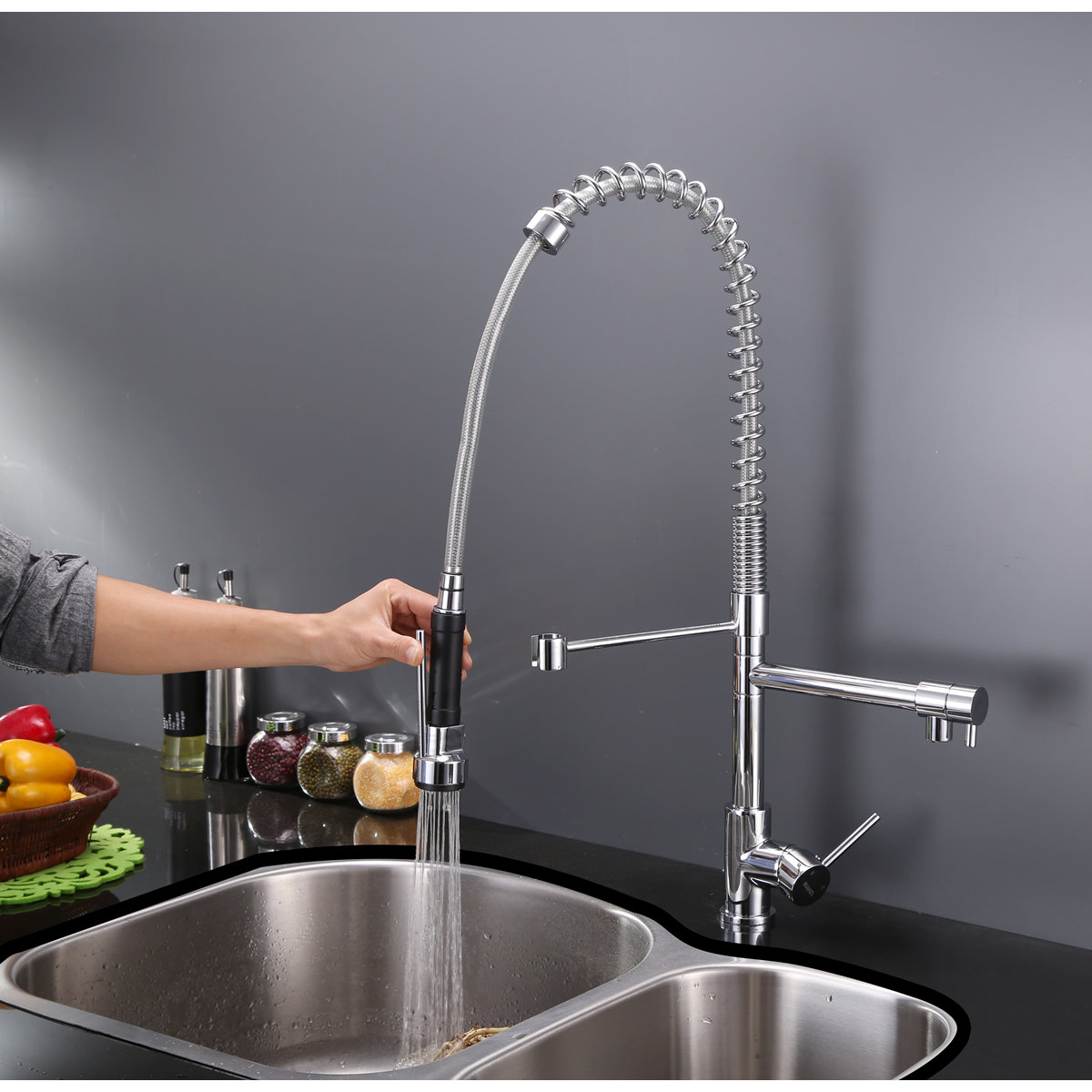 Ruvati Alori Single Handle Kitchen Faucet with PreRinse Spray