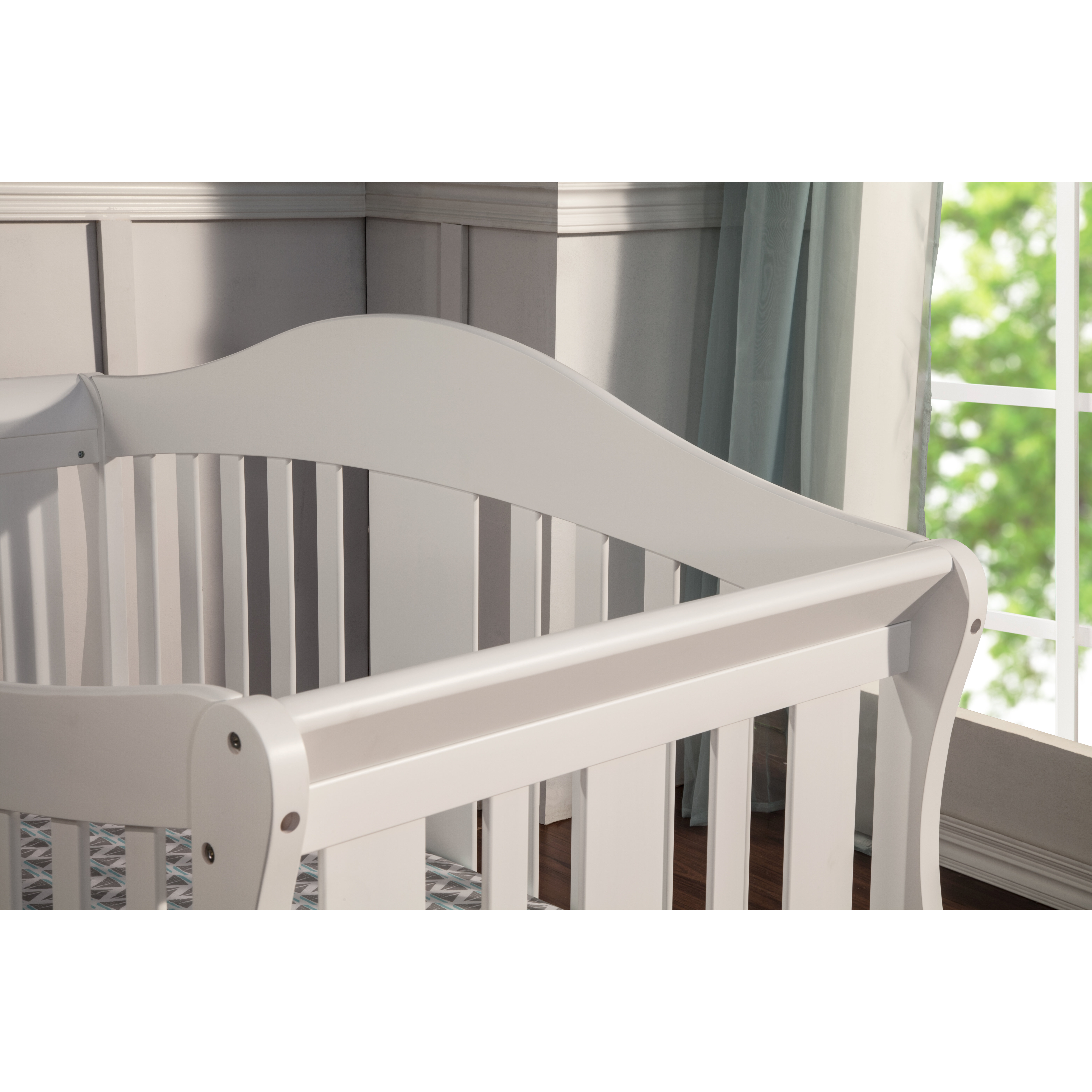 Davinci Parker 4-In-1 Convertible Crib