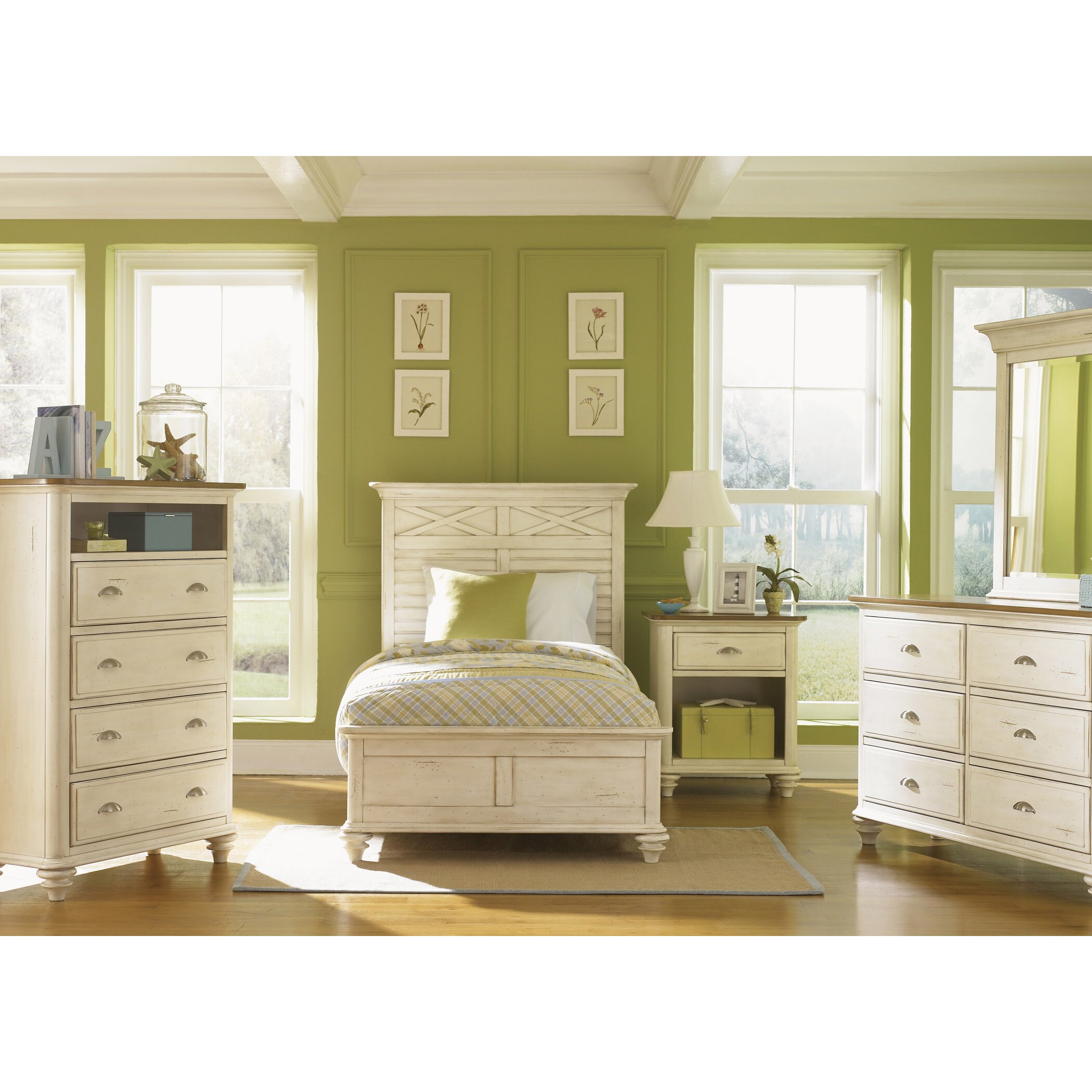 Classic Cherry Keaton Bedroom Set(38).jpg