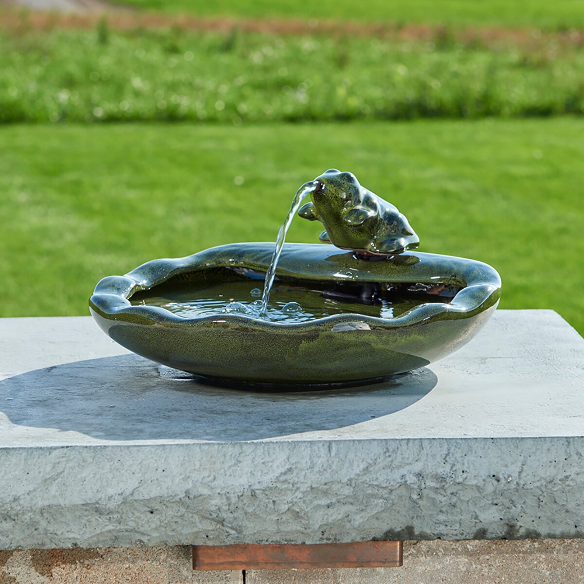 Smart Solar Water Fountains